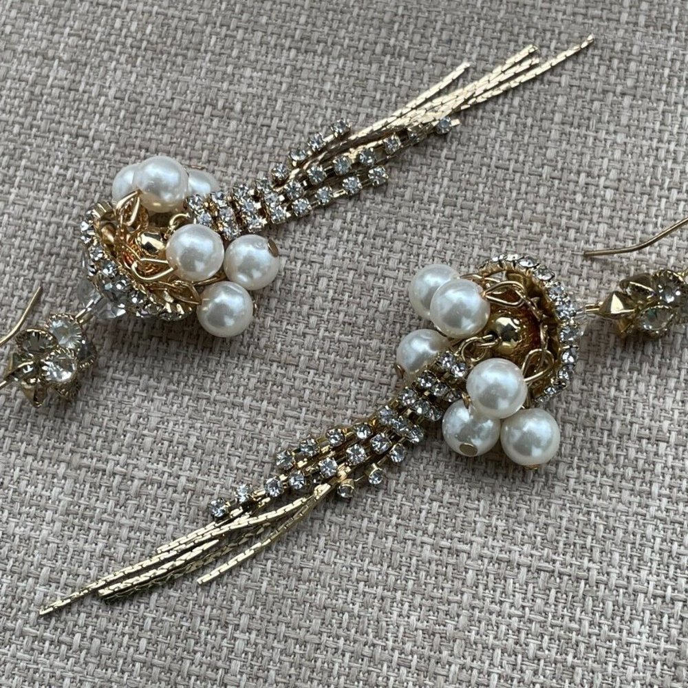 Women Earrings Faux White Pearl Clear Crystals Accent Fasion Jewelry Earrings - Picture 10 of 12